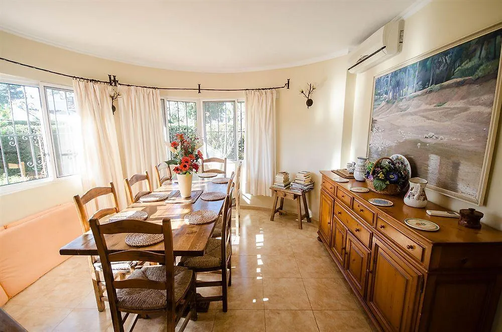 Galindo Beach El Saladillo 埃斯特波纳 酒店