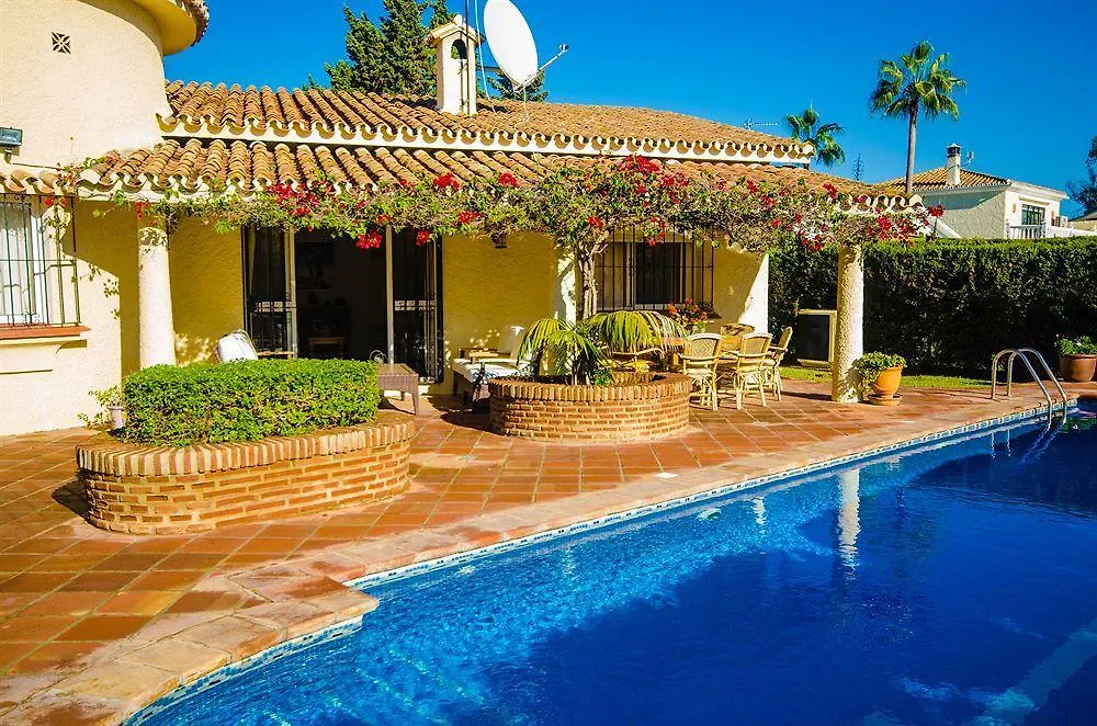 Galindo Beach El Saladillo 埃斯特波纳 酒店